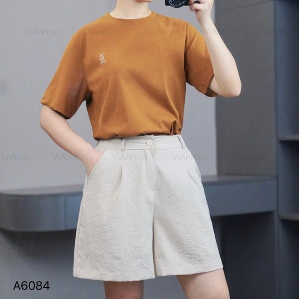 Quần đùi ống rộng xuất Hàn / Size: S / BE KEM