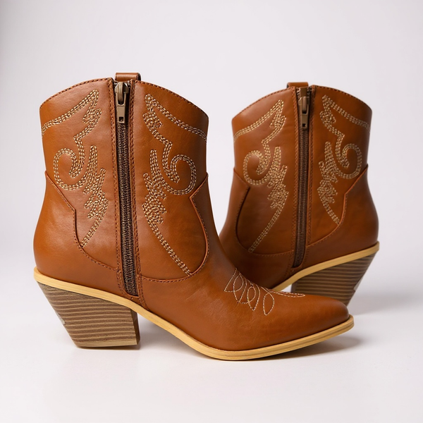 Giày boot / Size: 38.5 / NÂU