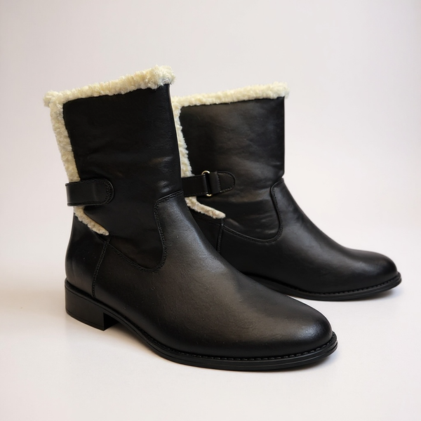 Giày boot / Size: 40 / ĐEN