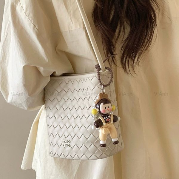 Túi xách C17 Chi0 chữ nhật đeo chéo CHR / 18x17 / TRẮNG XÁM