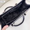 Túi A796D xách HC totebag phom chữ nhật đen họa tiết chữ KĐC TX5699 / 31 x 26