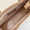 Túi xách tote bag phom chữ nhật CĐC, CHR T59 / 25x34 / TRẮNG PHỐI NÂU