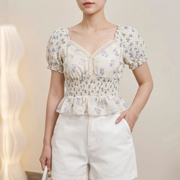 Áo kiểu ren croptop Kirious / TRẮNG HOA XANH