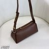 Túi N921 đeo chéo DM&STYLE CĐC S921 / M25 Đ28 C12 / NÂU ĐẬM