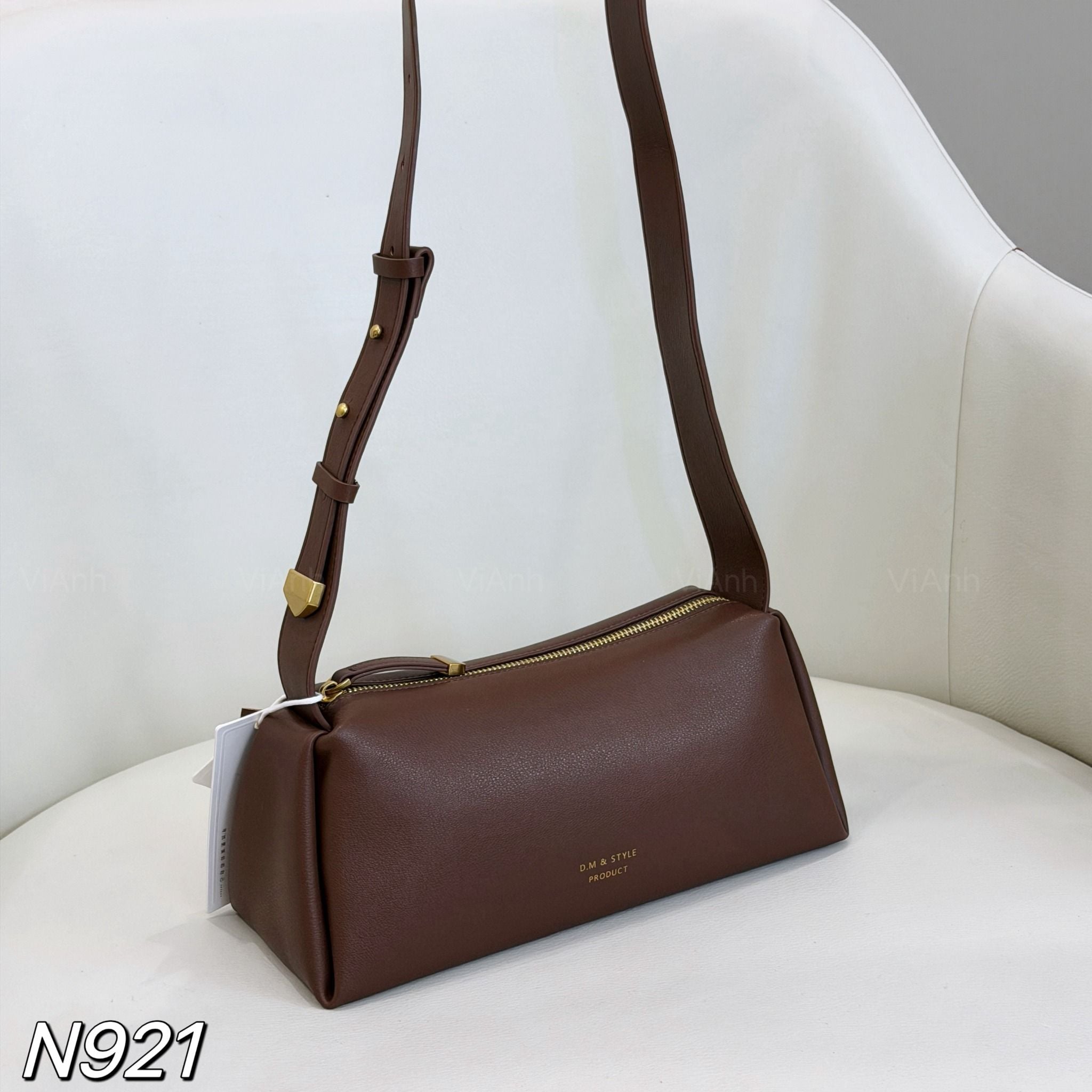Túi N921 đeo chéo DM&STYLE CĐC S921 / M25 Đ28 C12 / NÂU ĐẬM