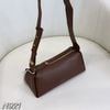 Túi N921 đeo chéo DM&STYLE CĐC S921 / M25 Đ28 C12 / NÂU ĐẬM