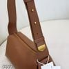 Túi S921 đeo chéo DM&STYLE CĐC / M25 Đ28 C12 / NÂU NHẠT