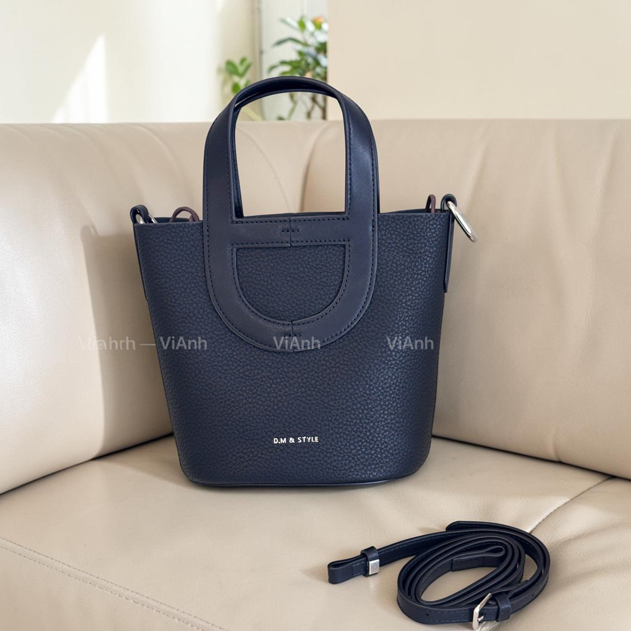 Túi xách tay DM&STYLE CĐC S976 / M22 Đ18 C19 / ĐEN