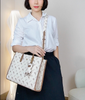 Túi xách tote bag phom chữ nhật CĐC, CHR T59 / 25x34 / TRẮNG PHỐI NÂU