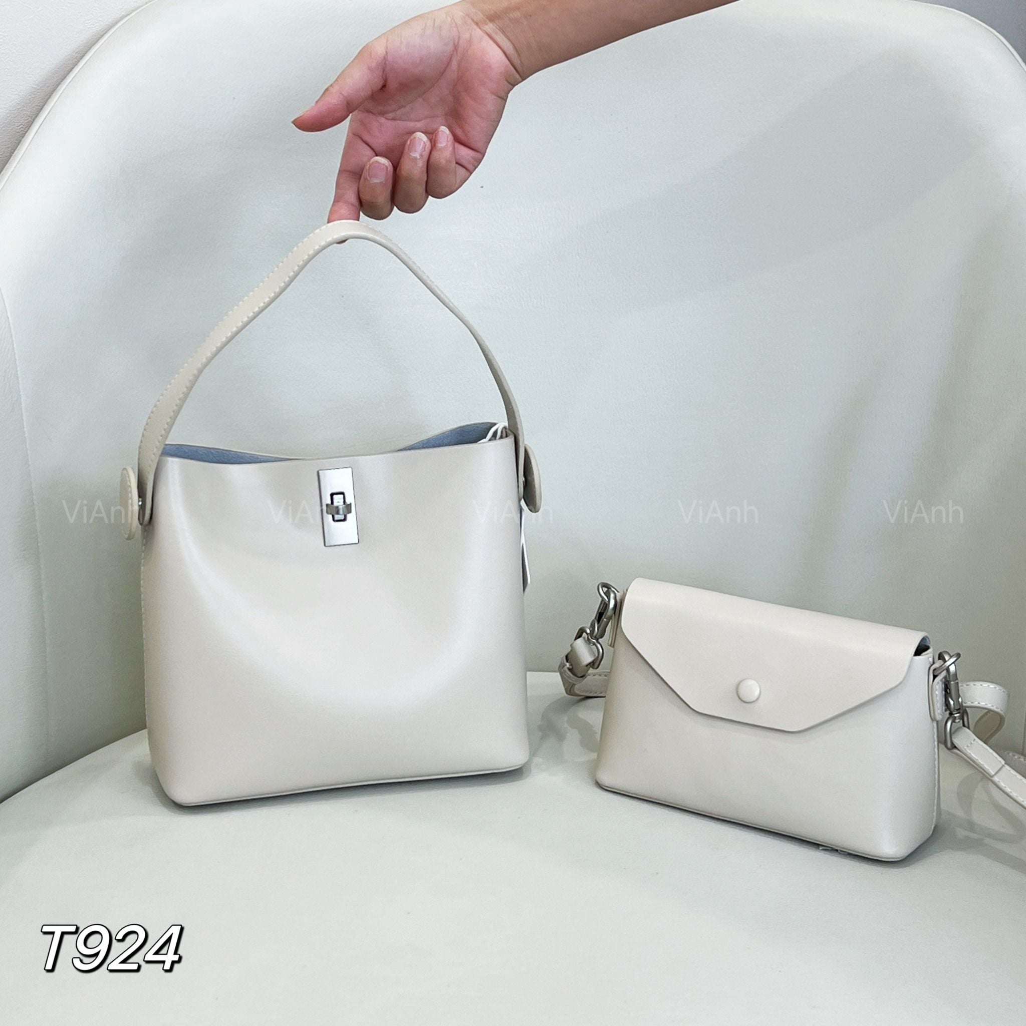 Túi T924 đeo chéo kèm Pouch Oinny CĐC S924 / M22 Đ20 C19 / TRẮNG
