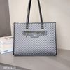 Túi B367 Totebag HC style Âu Mỹ chữ nhật khoác vai hoạ tiết chữ XK1303 / m38 đ40 c31 / XÁM ĐEN