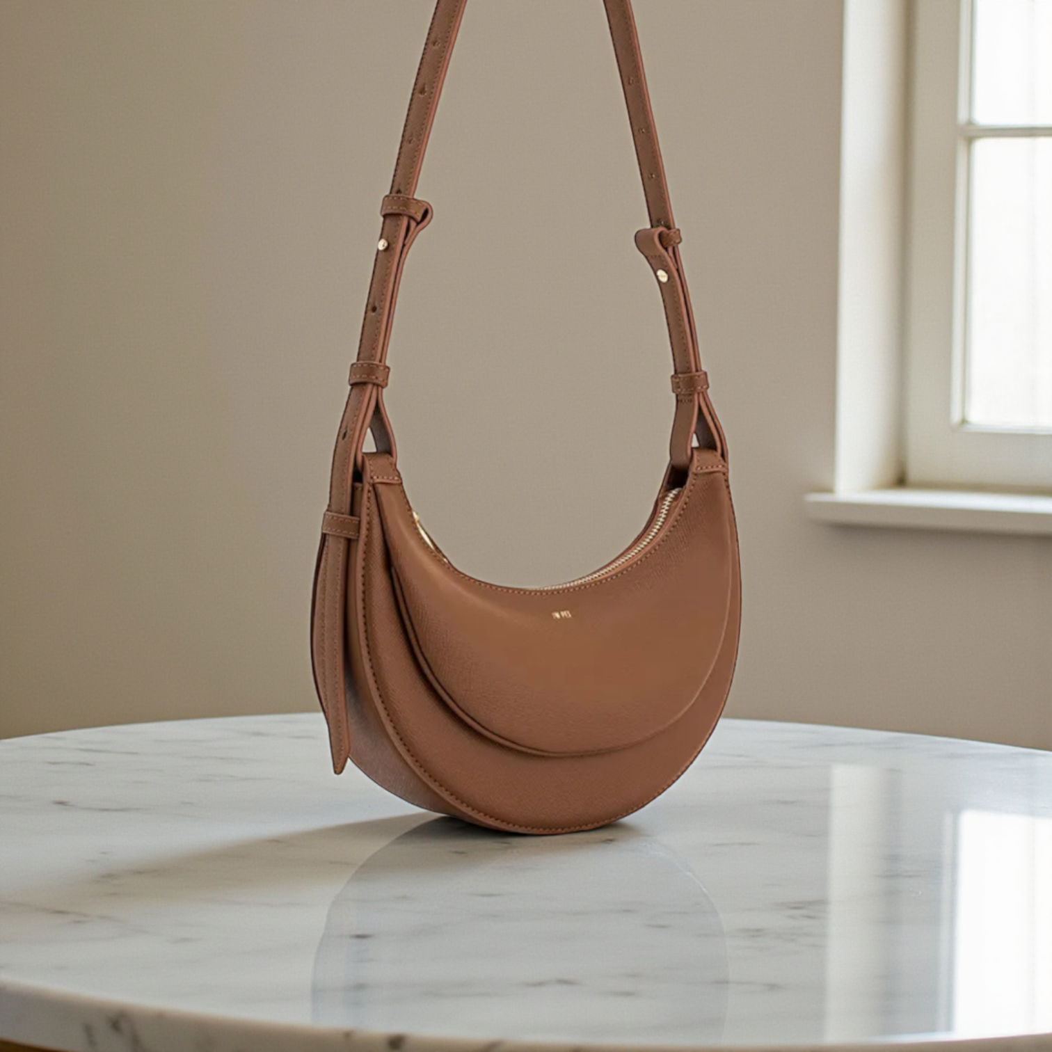 Túi P20 đeo chéo phom bầu JW Pei / 25X12 / NÂU