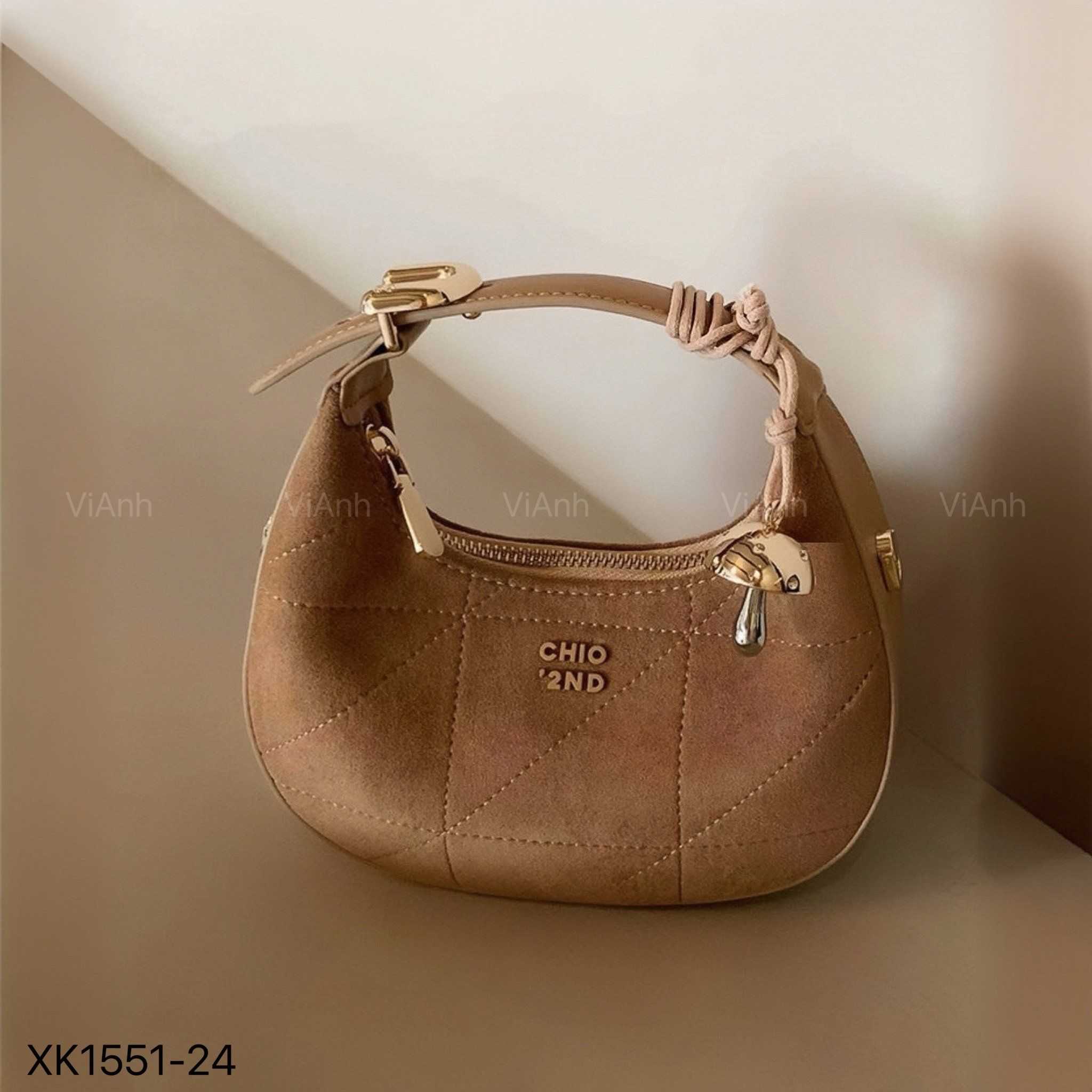 Túi xách C51  Chio'2nd phom bầu xách tay  CĐC CHR / 20x12 / NÂU