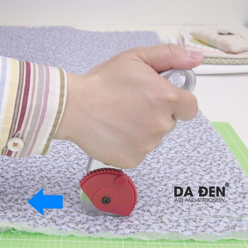 Dao Cắt Tròn NT Cutter RO-1000GP – Thân Kim Loại, Lưỡi 45mm