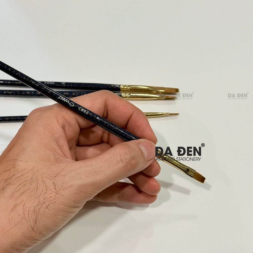 Cọ Vẽ Hand Đầu Vuông Thân Xanh ZBR2