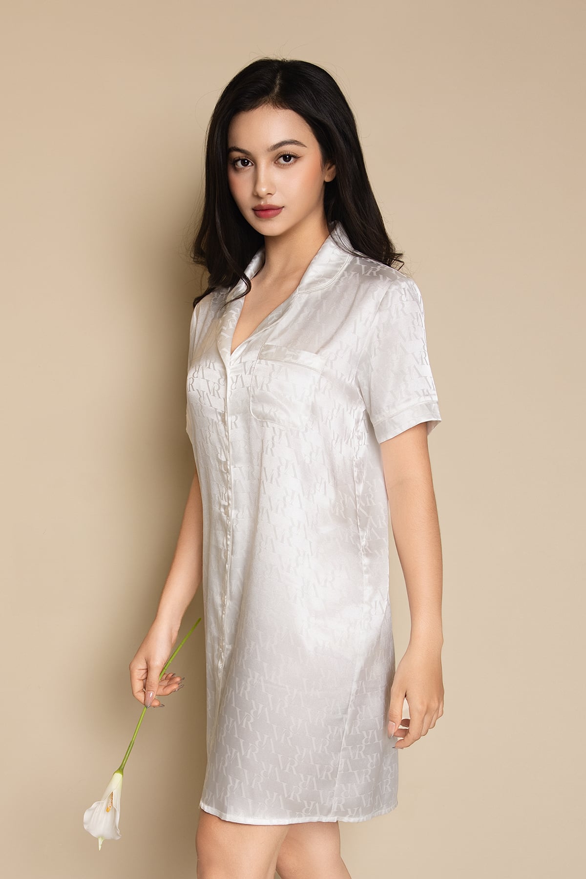 Đầm pijama vera satin jacquard tay ngắn - v0782 Vera