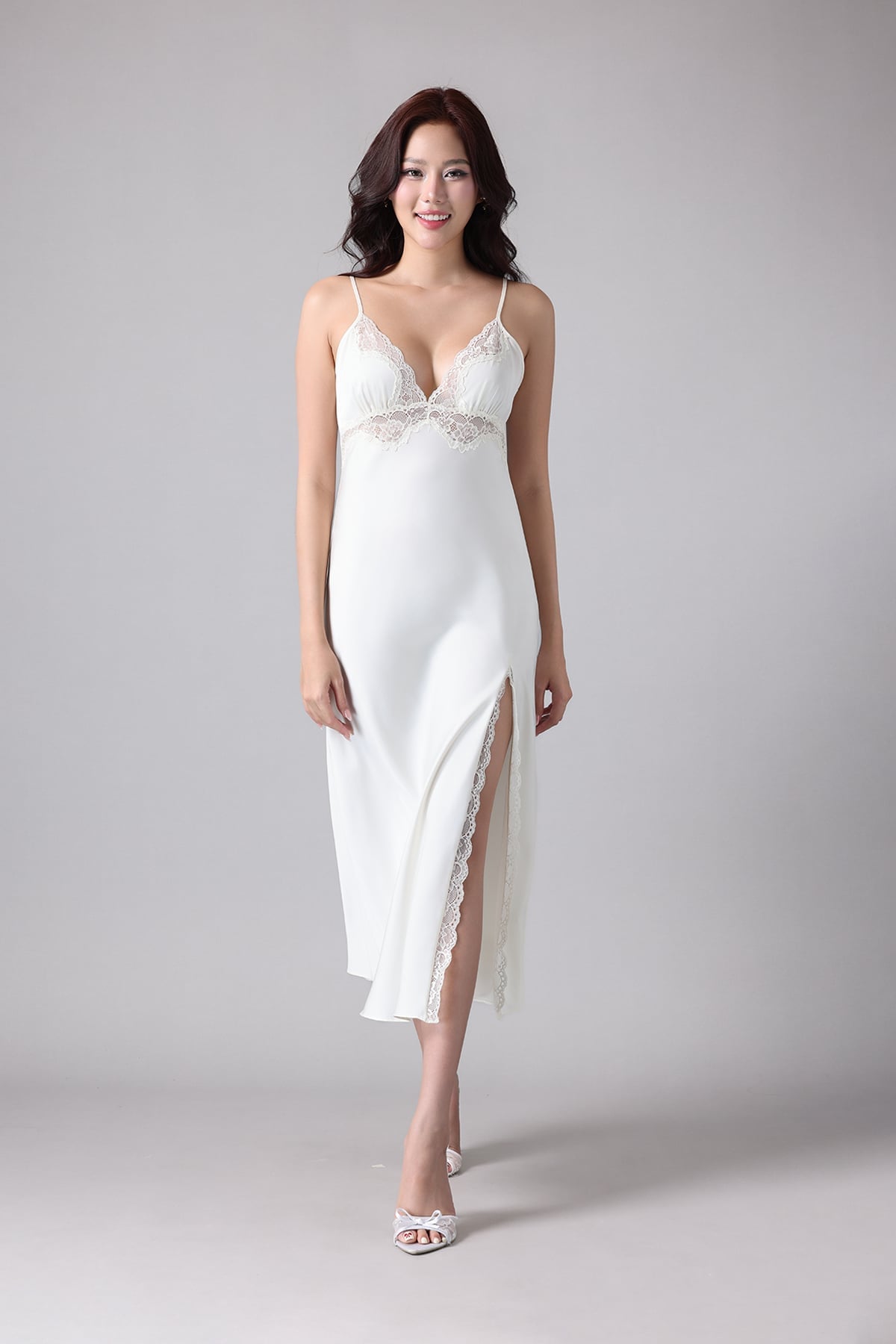 Đầm Vera by Chipu C0044 satin trơn phối ren Vera