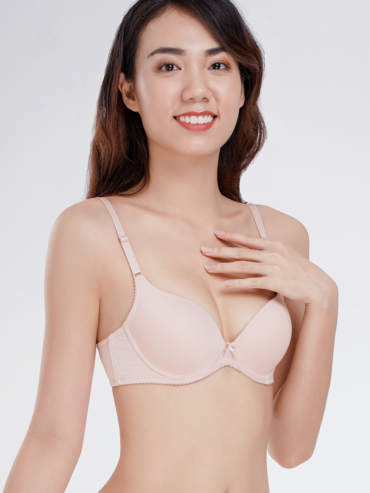 Áo ngực nữ Misaki cúp 3/4 mút vừa nylon trơn M1023