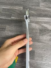 Mỏ lết 10 inch SATA 05303
