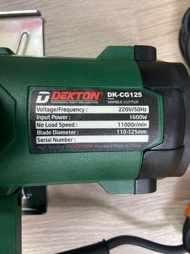Máy cắt gạch dekton DK-CG125