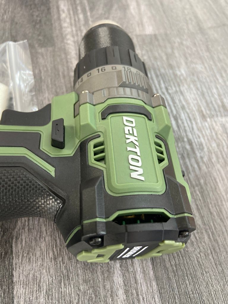 Máy khoan dùng pin 21V Dekton M21-ID1390XCP