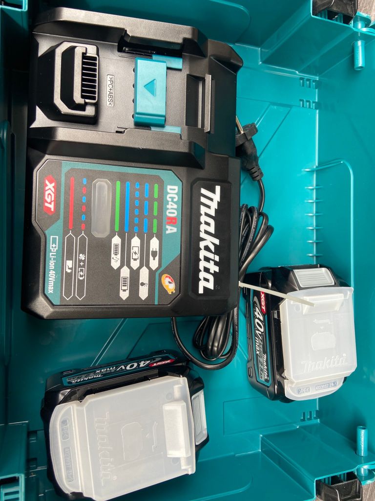 BỘ PIN SẠC MKP1G001(BL4025*2+DC40RA) Makita 191J81-6
