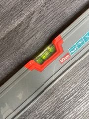 Thước thủy kèm theo nam châm hút 60cm TOTAL TMT26028M