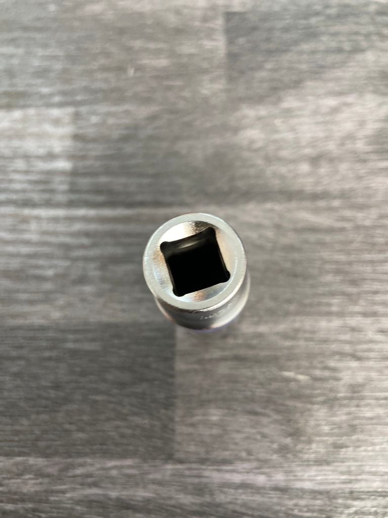 15mm Đầu tuýp 6 cạnh dài 3/8'' Kingtony 323515M