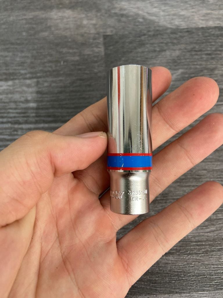 15mm Đầu tuýp 6 cạnh dài 3/8'' Kingtony 323515M