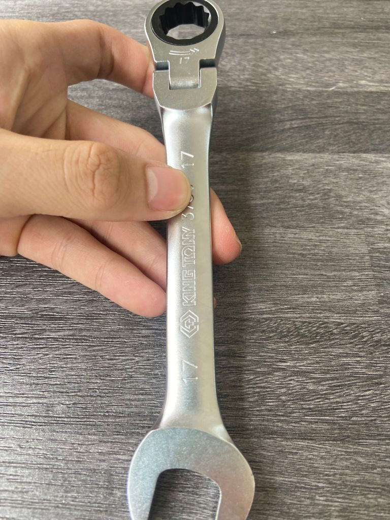 17mm Cờ lê vòng miệng tự động lắc léo Kingtony 373017M