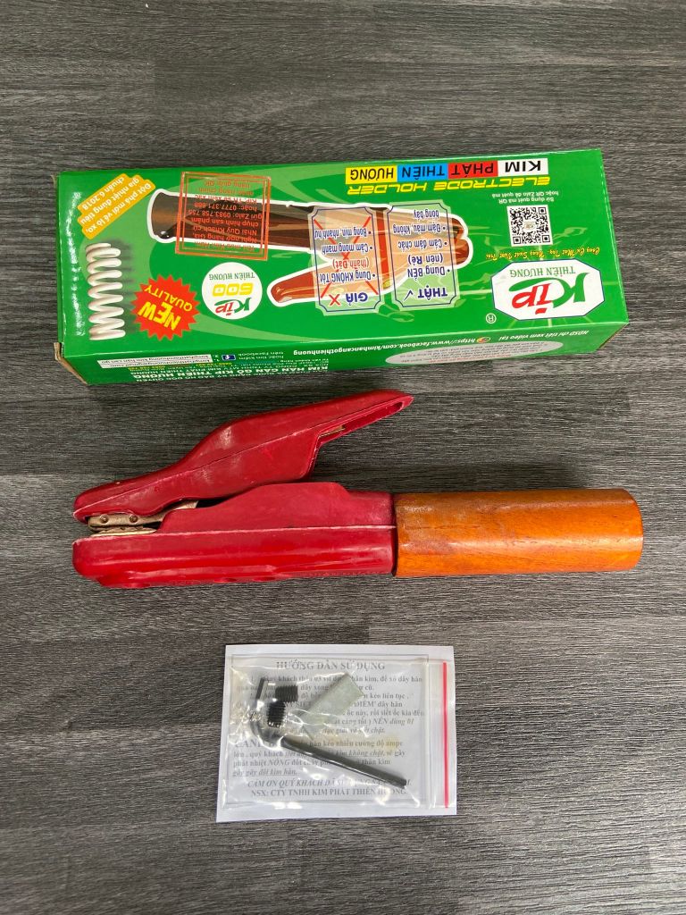 Kềm hàn cán gỗ Thiên Hương 600A