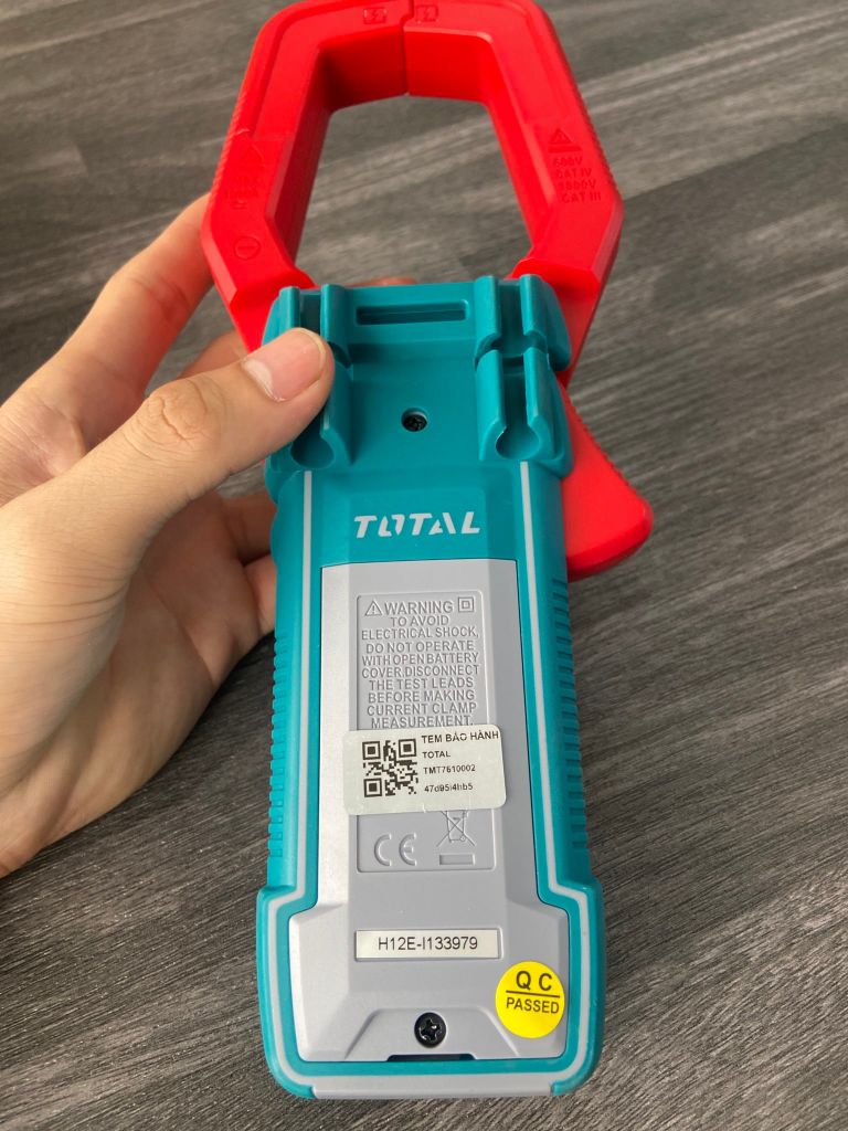 Kềm đo AC kỹ thuật số TOTAL TMT7610002