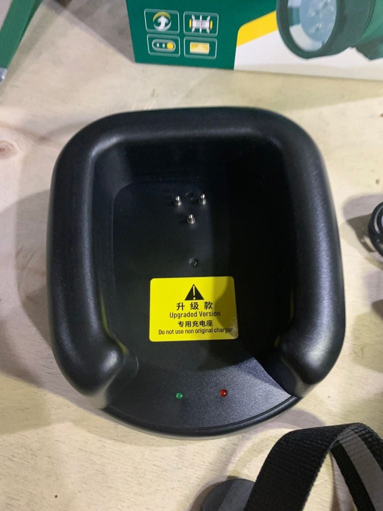 Đèn chiếu sáng SATA 90708A