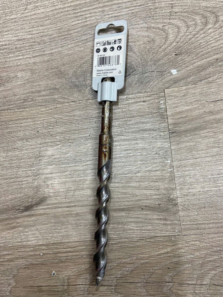SDS-PLUS MŨI KHOAN BÊ TÔNG HỢP KIM 16X210MM Makita B-56122