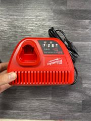 Sạc pin 12V (C12C) Milwaukee