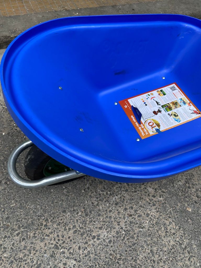 Xe rùa thùng nhựa xanh sườn Inox 304 dày 1.5mm TranDa XR.N015.060