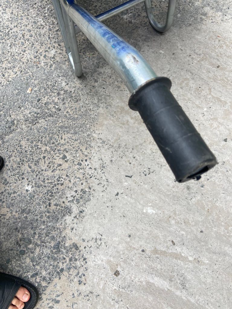 Xe rùa thùng nhựa xanh sườn Inox 304 dày 1.5mm TranDa XR.N015.060