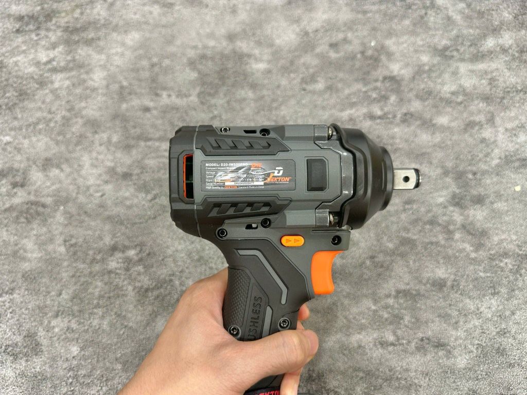 Máy siết bulong dùng pin 20V Dekton D20-IW550PRO