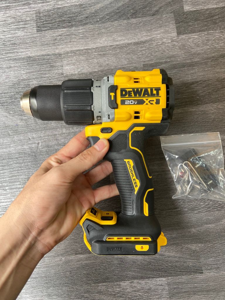 Máy khoan động lực dùng pin 20V Dewalt DCD806N-B1
