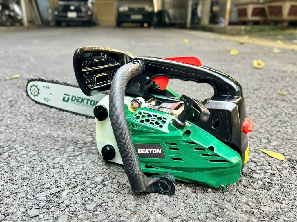 12 inch Cưa xăng pha nhớt DEKTON DK-CX12