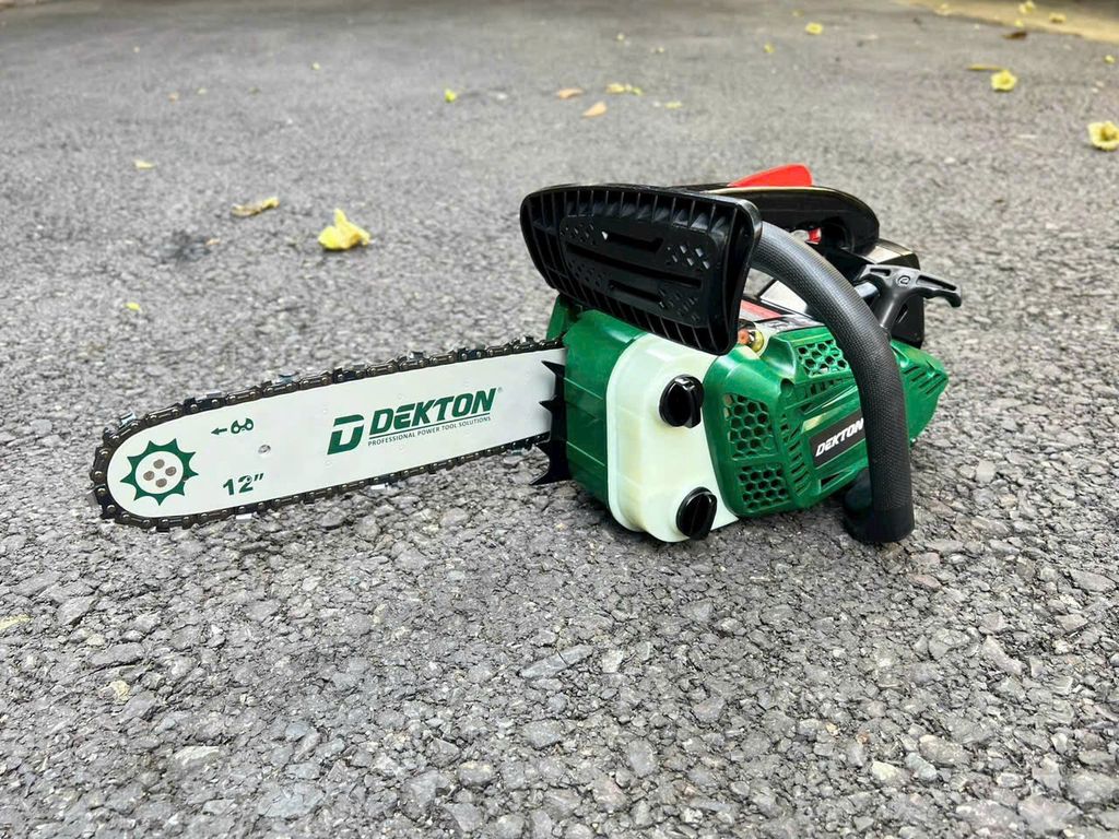 12 inch Cưa xăng pha nhớt DEKTON DK-CX12