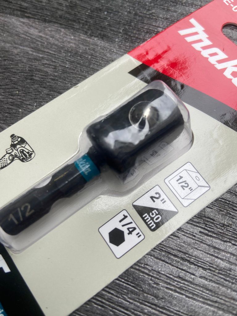 ĐẦU CHUYỂN VĂN VÍT SANG BU LÔNG IMPACT Makita E-08850