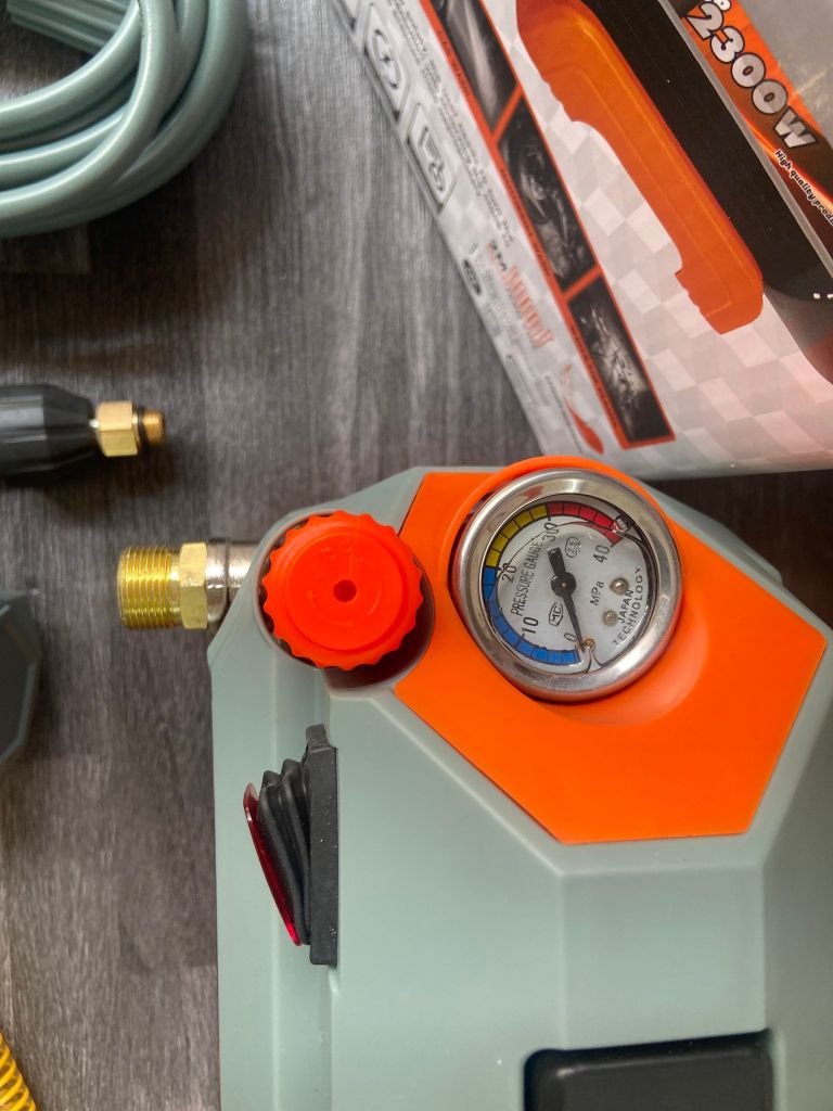 MÁY RỬA XE ĐIỆN - CÓ CHỈNH ÁP (GEN 1) HUKAN G1-CW84