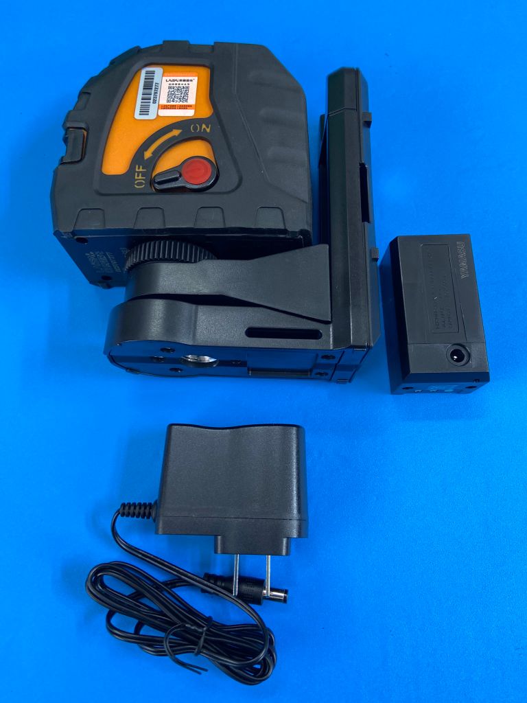 Máy laser cân bằng 2 tia xanh Laisai LSG609S (không kèm chân)