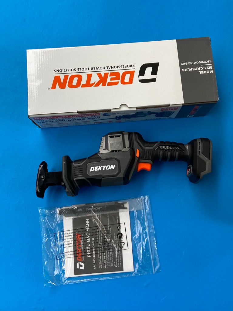 Cưa kiếm dùng pin Dekton M21-CK25PLUS