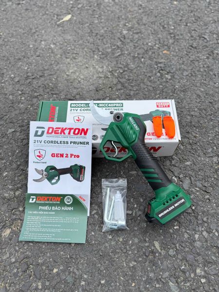 Kéo cắt cành dùng pin 21V Dekton M21-MCC40PRO