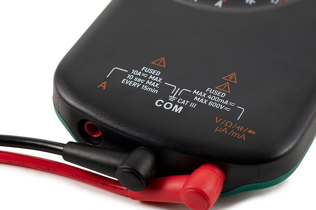 Đồng hồ đa năng 1.5/10A SATA 03055