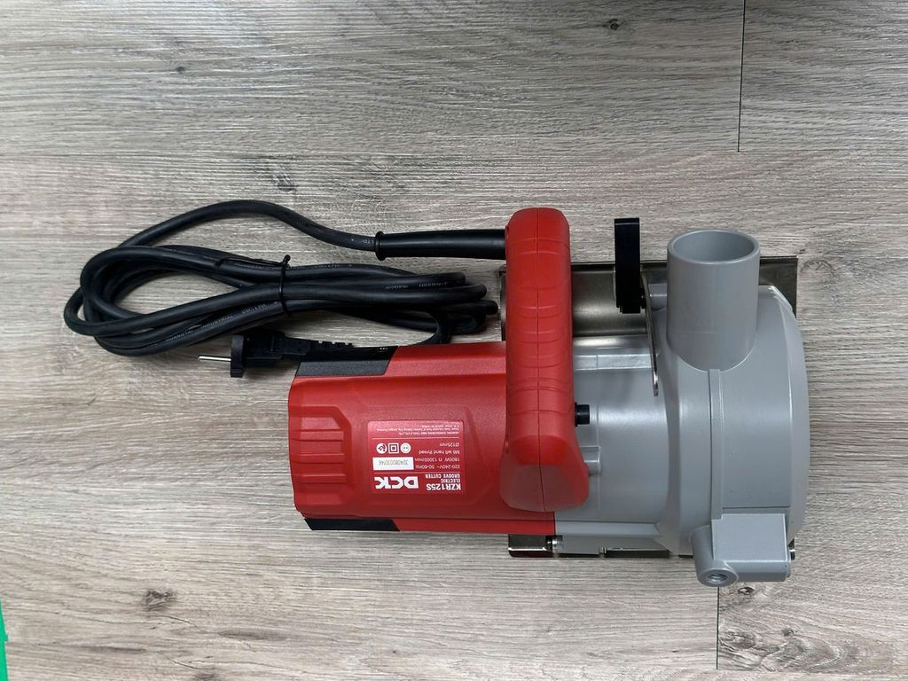 Máy cắt rãnh tường 1800W KZR125S - DCK