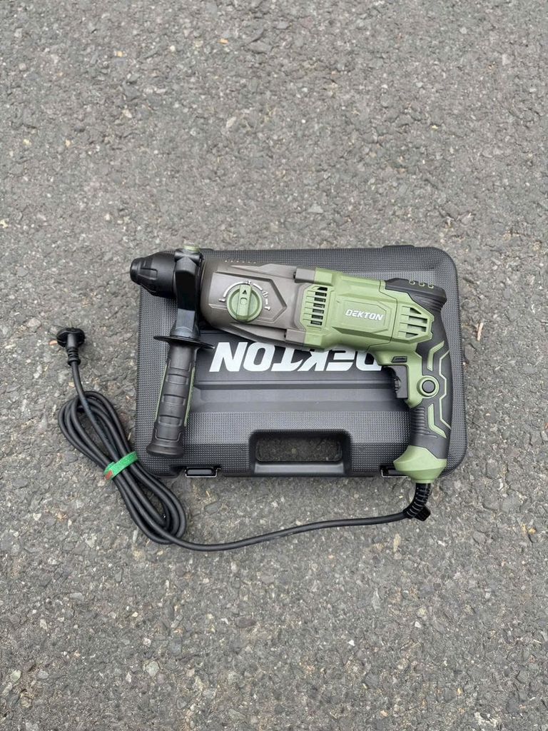 1050W / 3.2J - Máy khoan đục bê tông DEKTON DK-RH2603XPRO