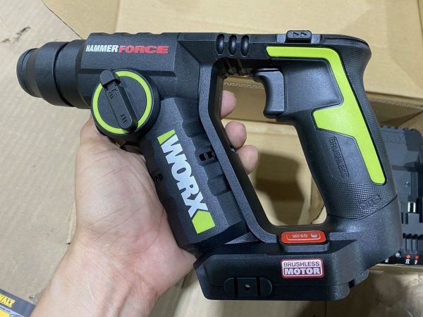 Máy khoan đục bê tông cầm tay 20V Worx WU380S